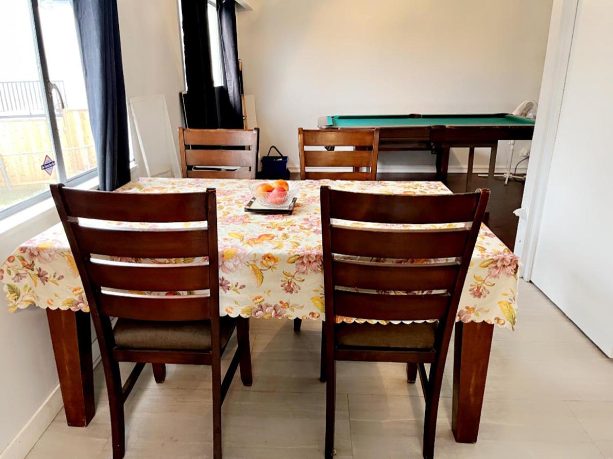 Willa Vintage - 3 Bed House - North Surrey - Ping-Pong And Pool Table - Tv Cable Zewnętrze zdjęcie